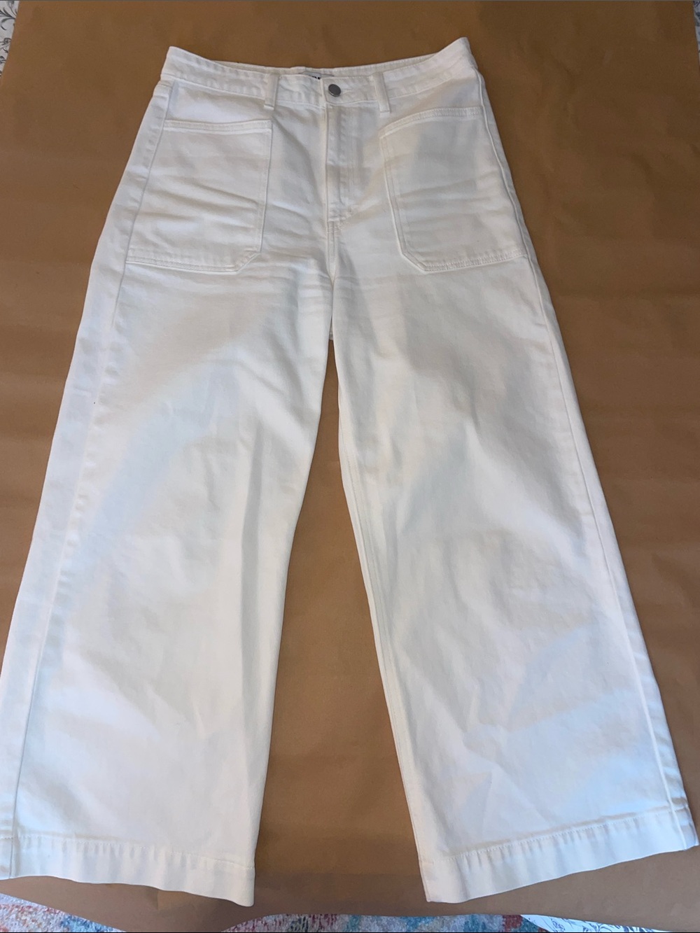High-Rise White Wide-Leg Jeans with Front Patch Pockets